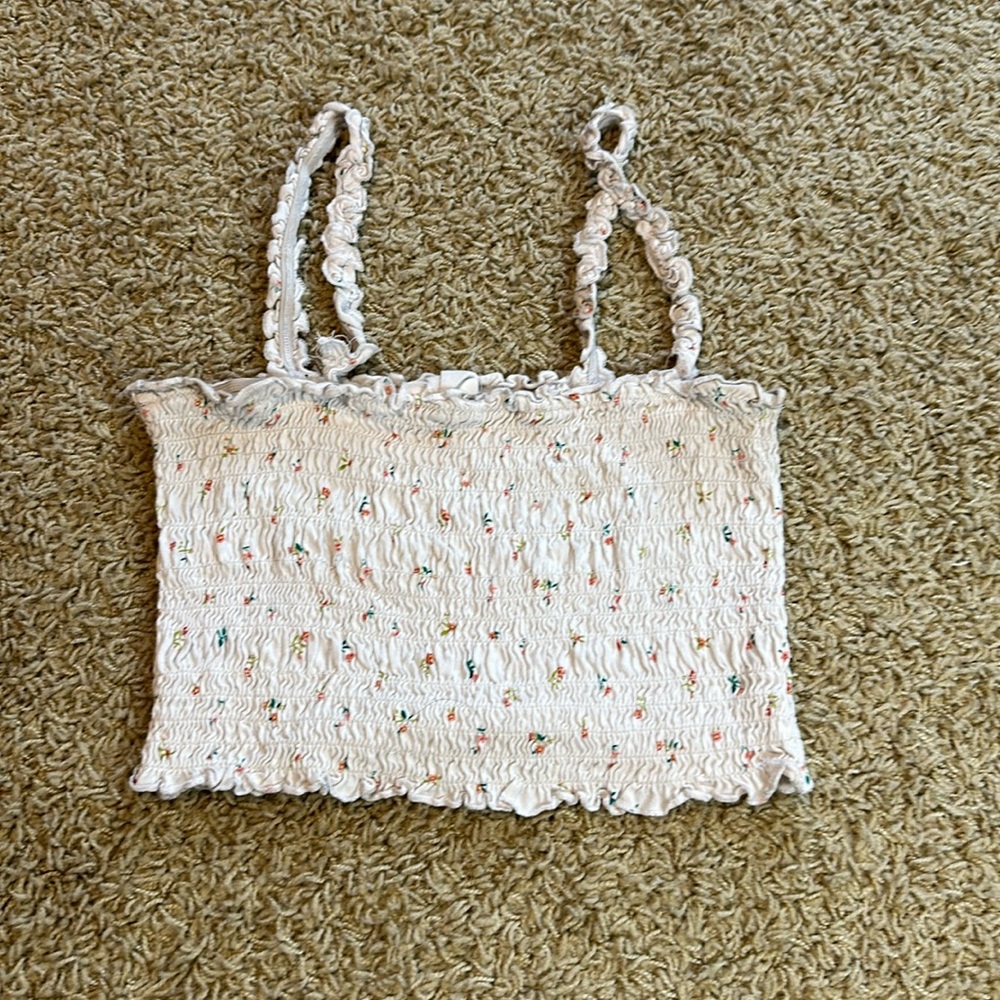 ME to WE Floral Crop Tank! Strap Is a Little Loose